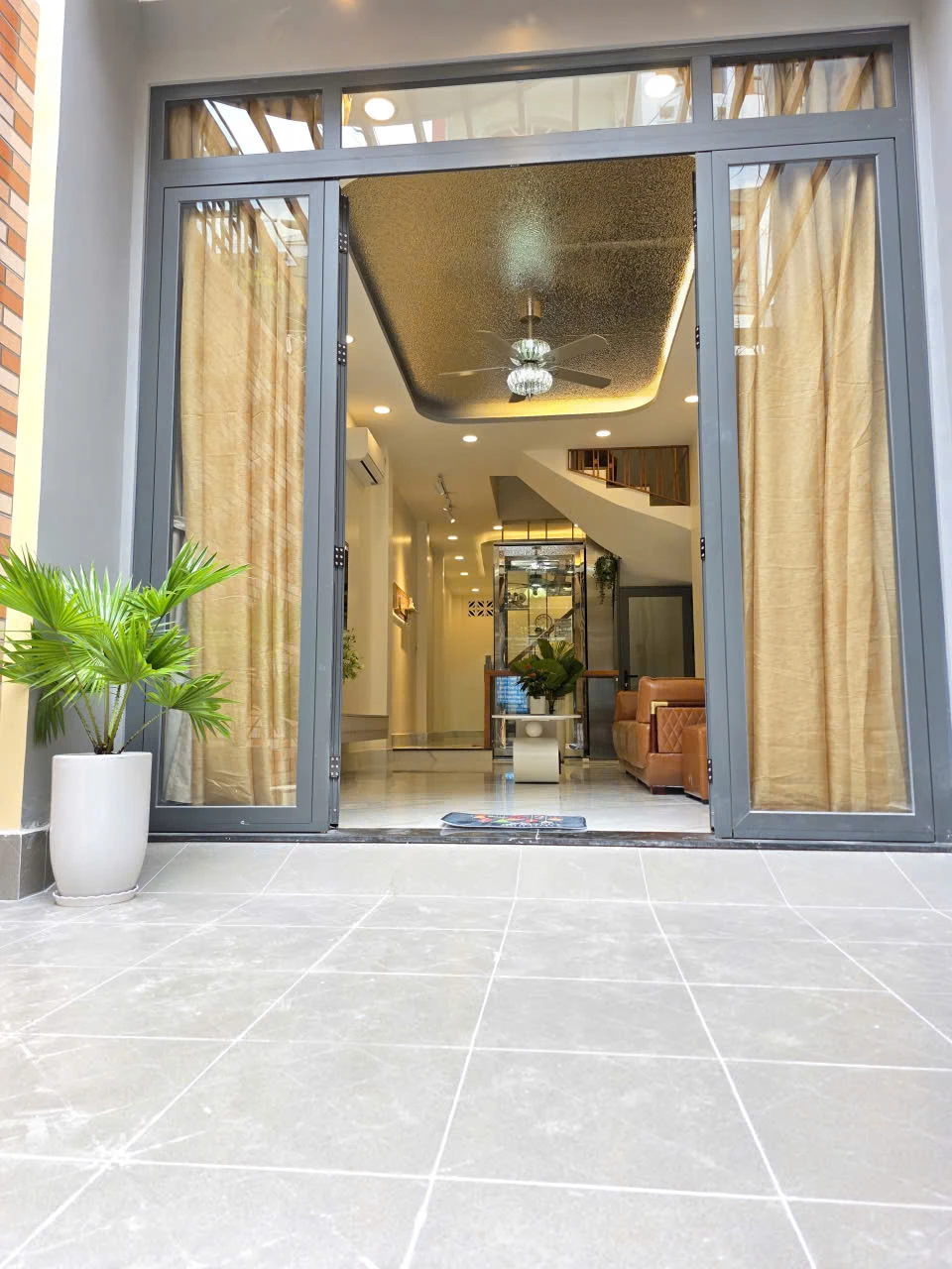 Bán nhà lê văn sỹ phường tân sơn hòa, hồ chí minh giá 13 tỷ 900 triệu