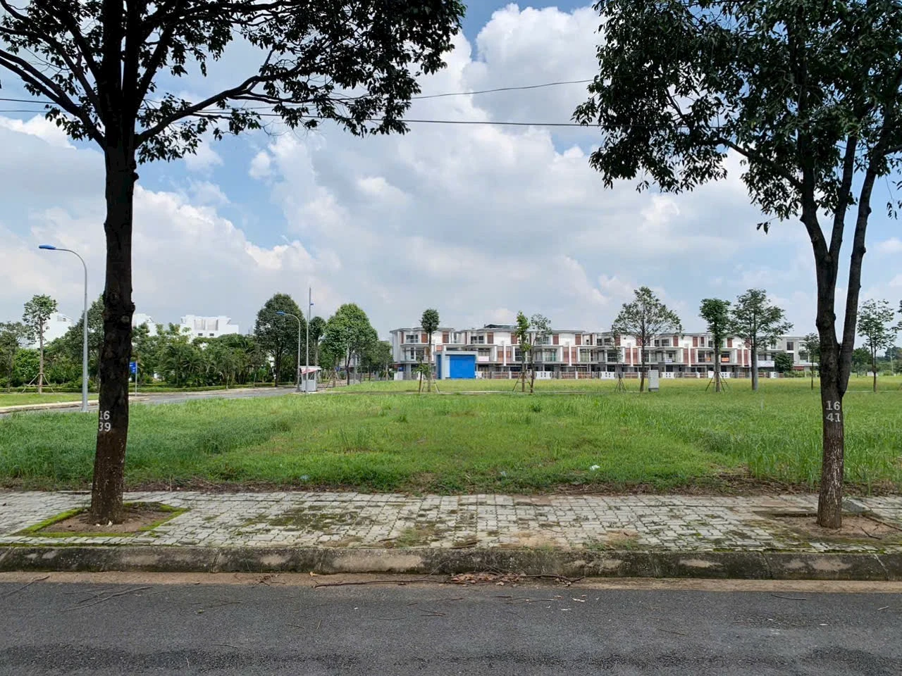🔥 BÁN ĐẤT ĐẸP ĐÔNG TĂNG LONG, TRỤC SỐ 16 THÔNG HỒ, NGANG 8M, GIÁ SỐC 10,8 TỶ