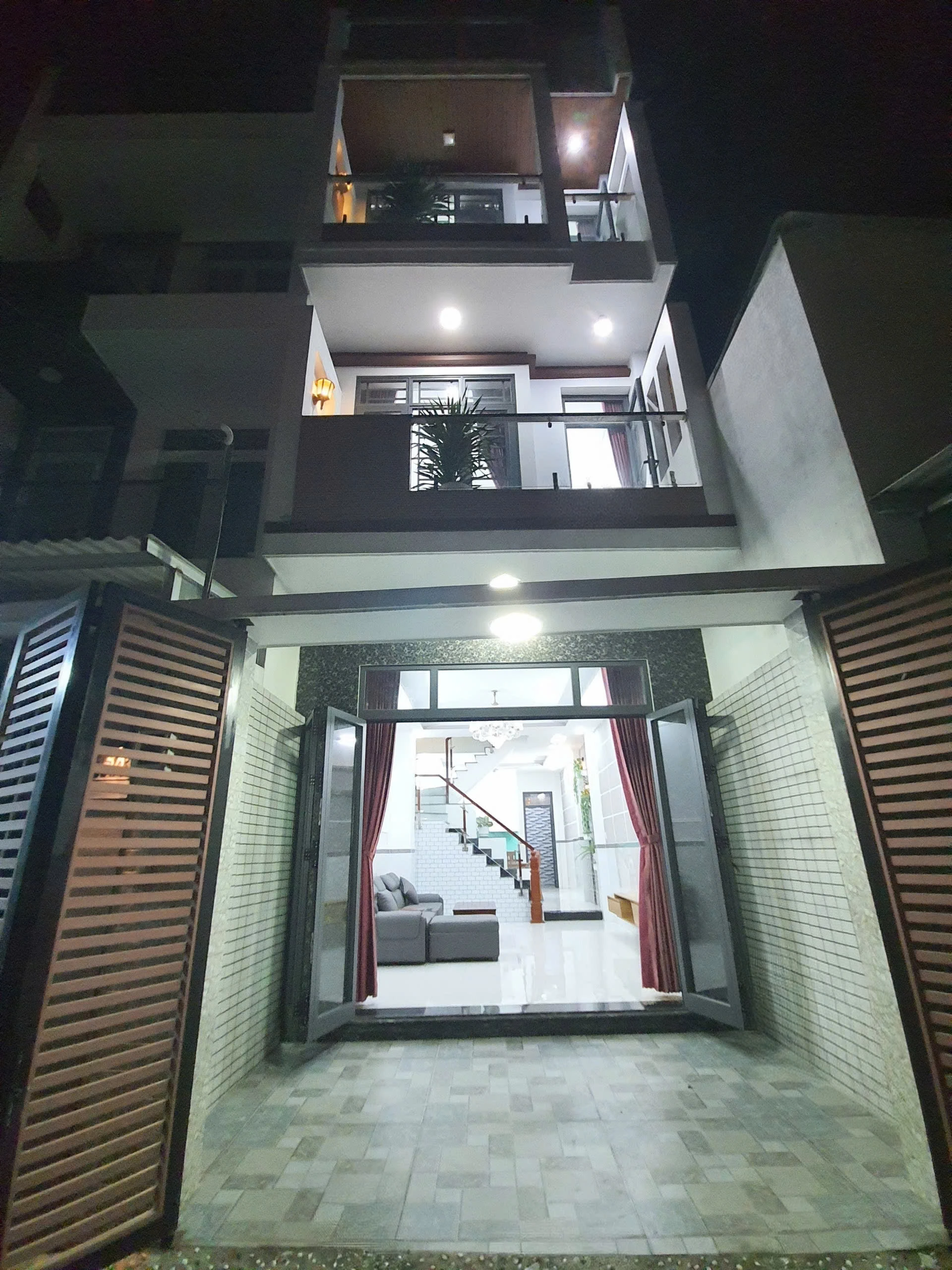 Bán nhà mới xây Full nội thất đường số 6 linh xuân Thủ Đức TPHCM,LH 0909428959