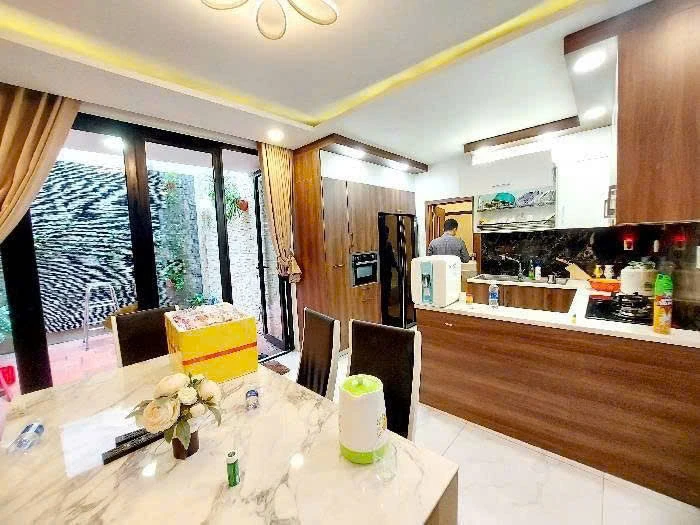 Bán Biệt thự 93/10-12 Đường Hoàng Hoa Thám, Phường Gia Định, Hồ Chí Minh giá 20 tỷ  500 triệu