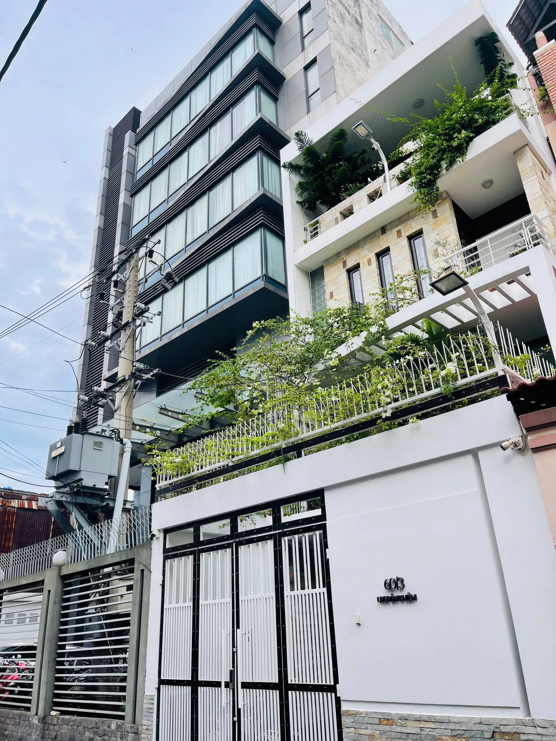 Bán Văn Phòng, Toà Nhà 60/1 Ung Văn Khiêm, Phường Thạnh Mỹ Tây, Hồ Chí Minh giá 135 tỷ