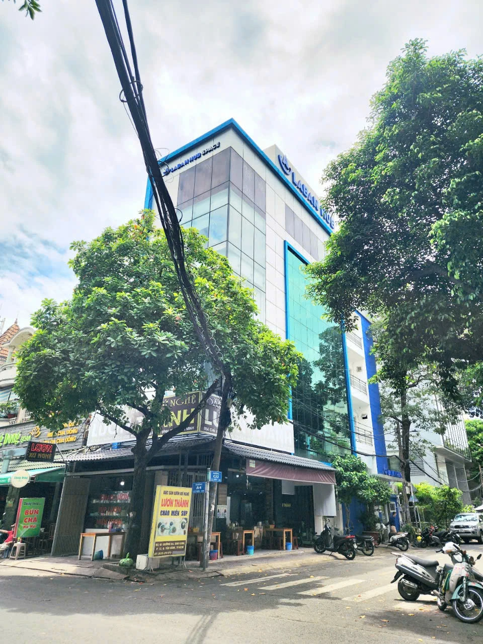 Bán nhà mặt tiền 61 Đường A4 tại Cộng Hoà, Phường Bảy Hiền, Hồ Chí Minh giá 36 tỷ