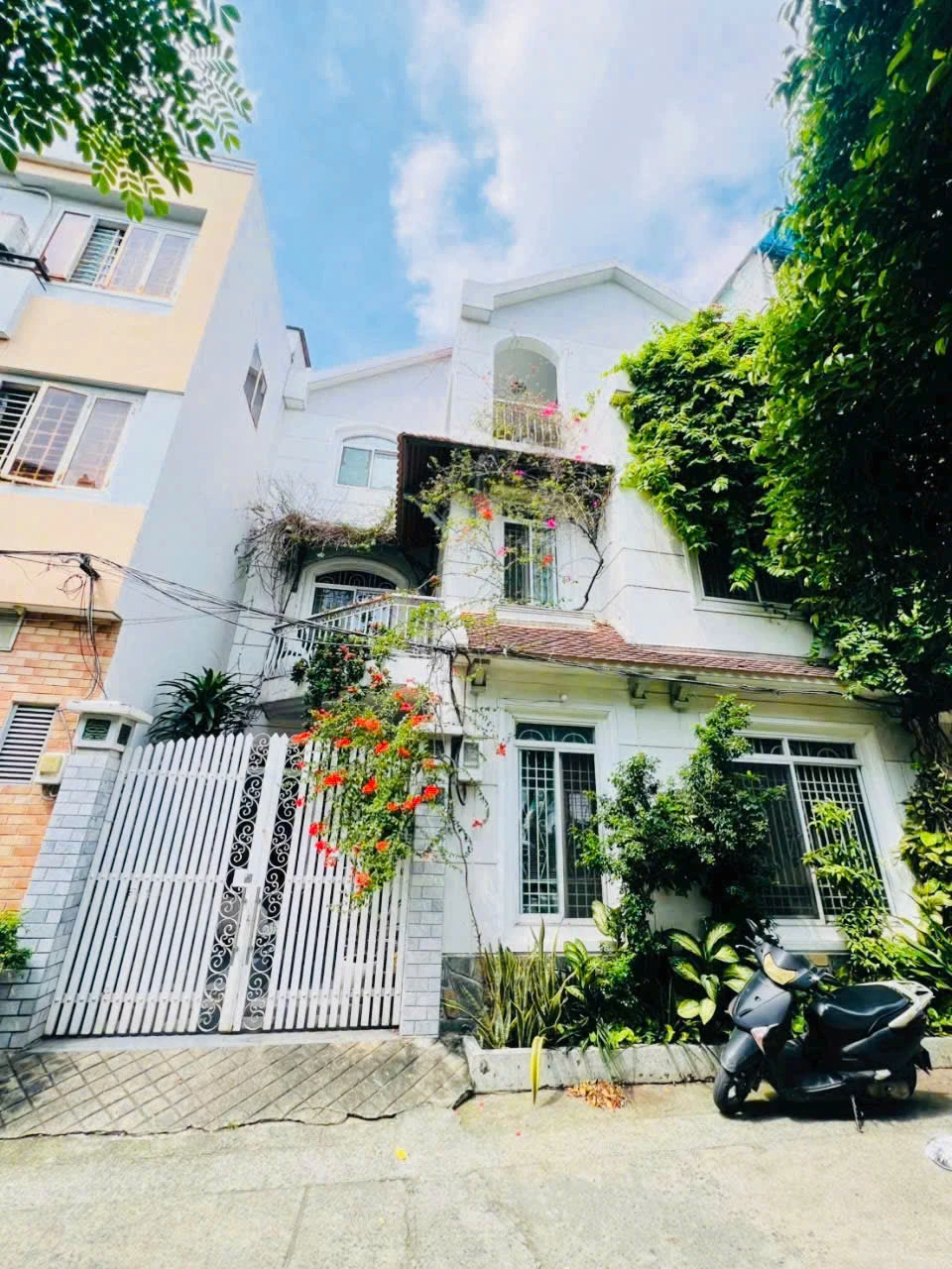 Bán Biệt thự 28/3 huỳnh đình hai, Phường Bình Thạnh, Hồ Chí Minh giá 20 tỷ