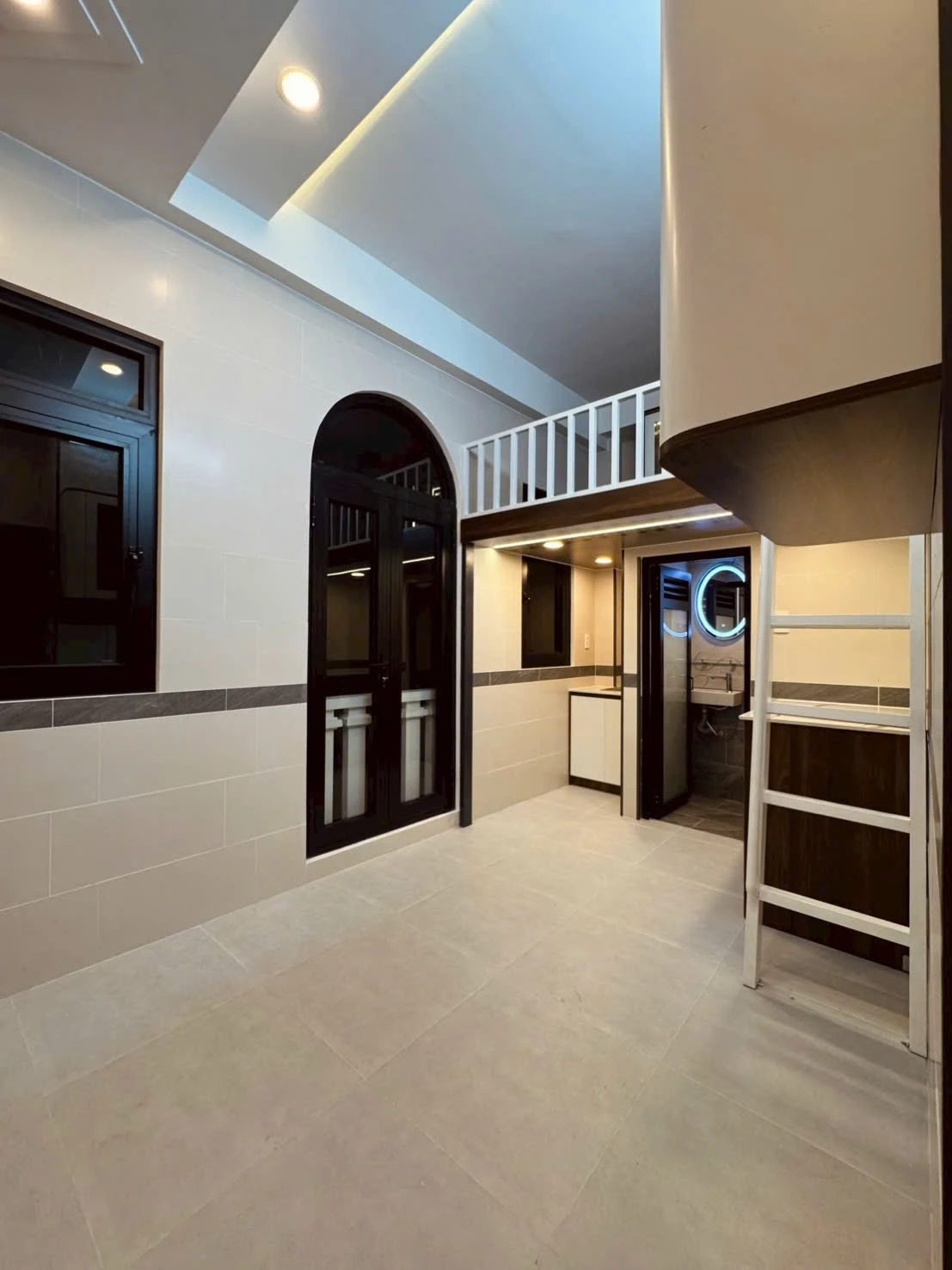 Bán nhà 96/8 Duy Tân, Phường Cầu Kiệu, Hồ Chí Minh giá 18 tỷ  500 triệu