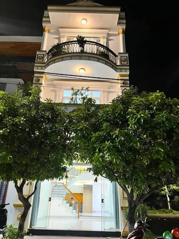 Bán Nhà Quy Nhơn 3 Mê Mặt Tiền Lạc Long Phường Trần Quang Diệu Giảm Sâu