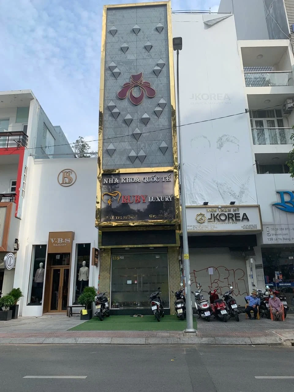 Bán nhà mặt tiền 135 Lê Thị Riêng, Phường Bến Thành, Hồ Chí Minh giá 35 tỷ  800 triệu