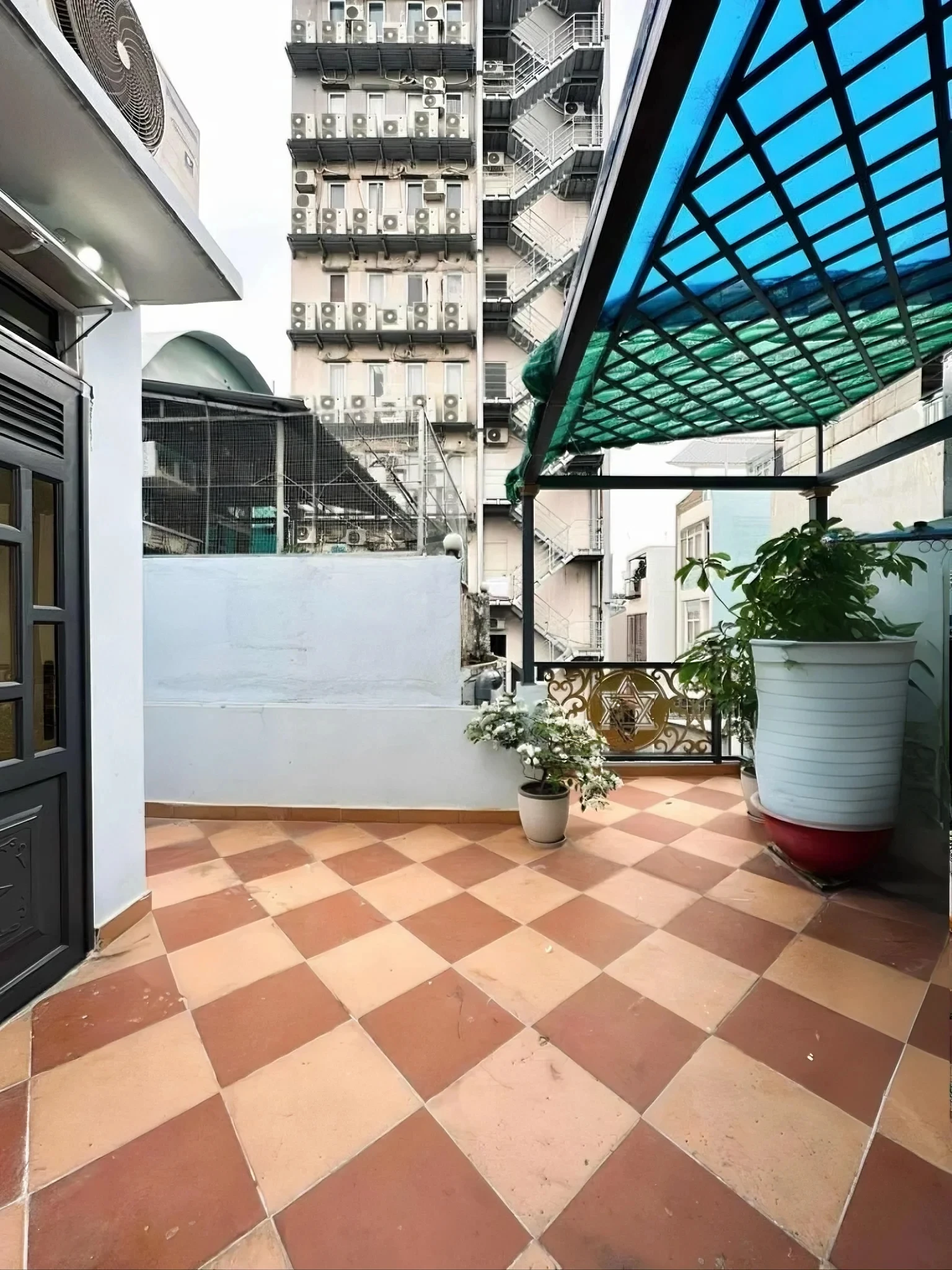 [PHƯỜNG BÀN CỜ - QUẬN 3] BÁN NHÀ KHU CƯ XÁ ĐÔ THÀNH–3 TẦNG Ở NGAY– DÒNG TIỀN 20TR/THÁNG– GIÁ 8.5 TỶ