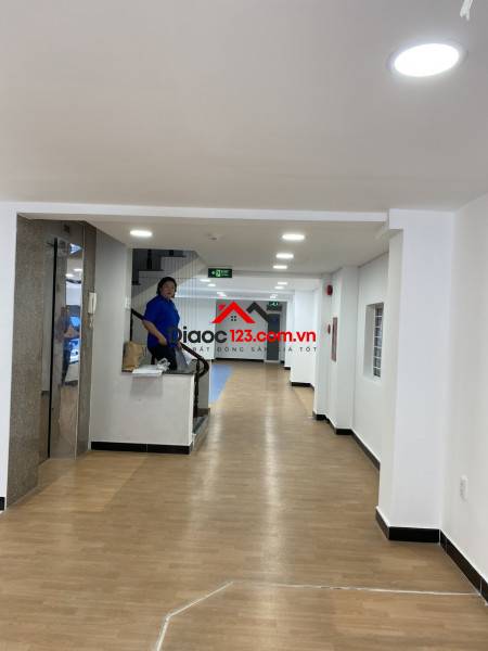 Bán Toà Nhà Mặt Tiền Đường Nguyễn Xí, Phường 26, Quận Bình Thạnh