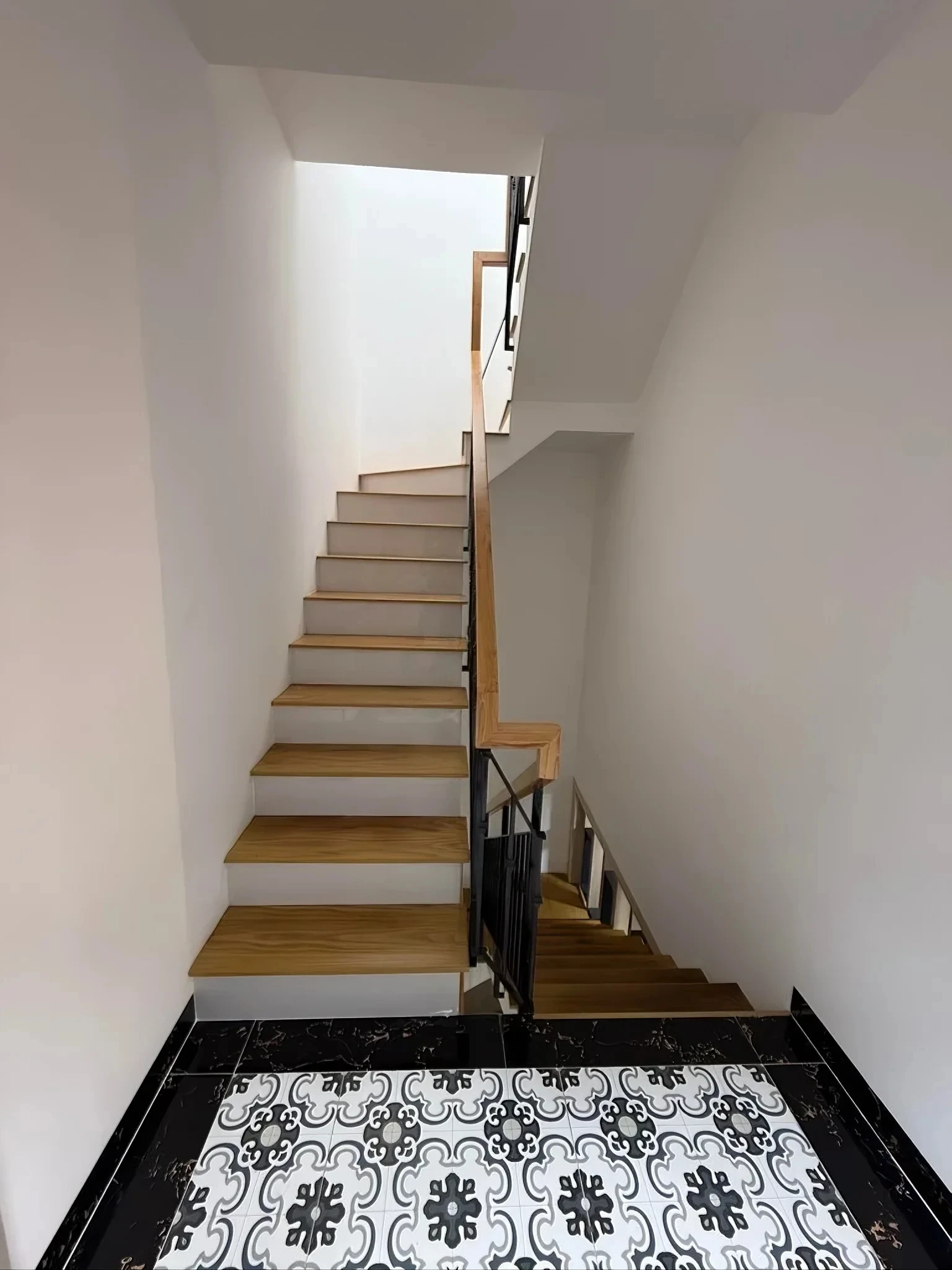 PHƯỜNG BÀN CỜ BÁN NHÀ QUẬN 3 – 63M² – CĂN GÓC 2 MẶT THOÁNG – XE HƠI VÀO NHÀ – GIÁ 15.5 TỶ