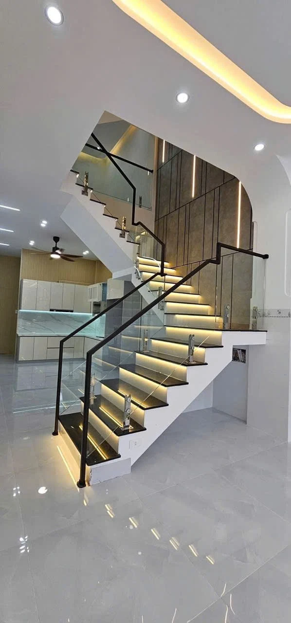 Bán Nhà Mặt Tiền Lê Thanh Nghị Thành Phố Quy Nhơn 4x20m