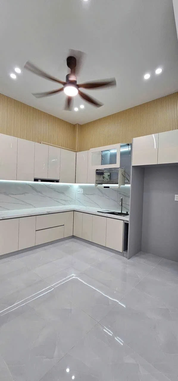 Bán Nhà Mặt Tiền Lê Thanh Nghị Thành Phố Quy Nhơn 4x20m