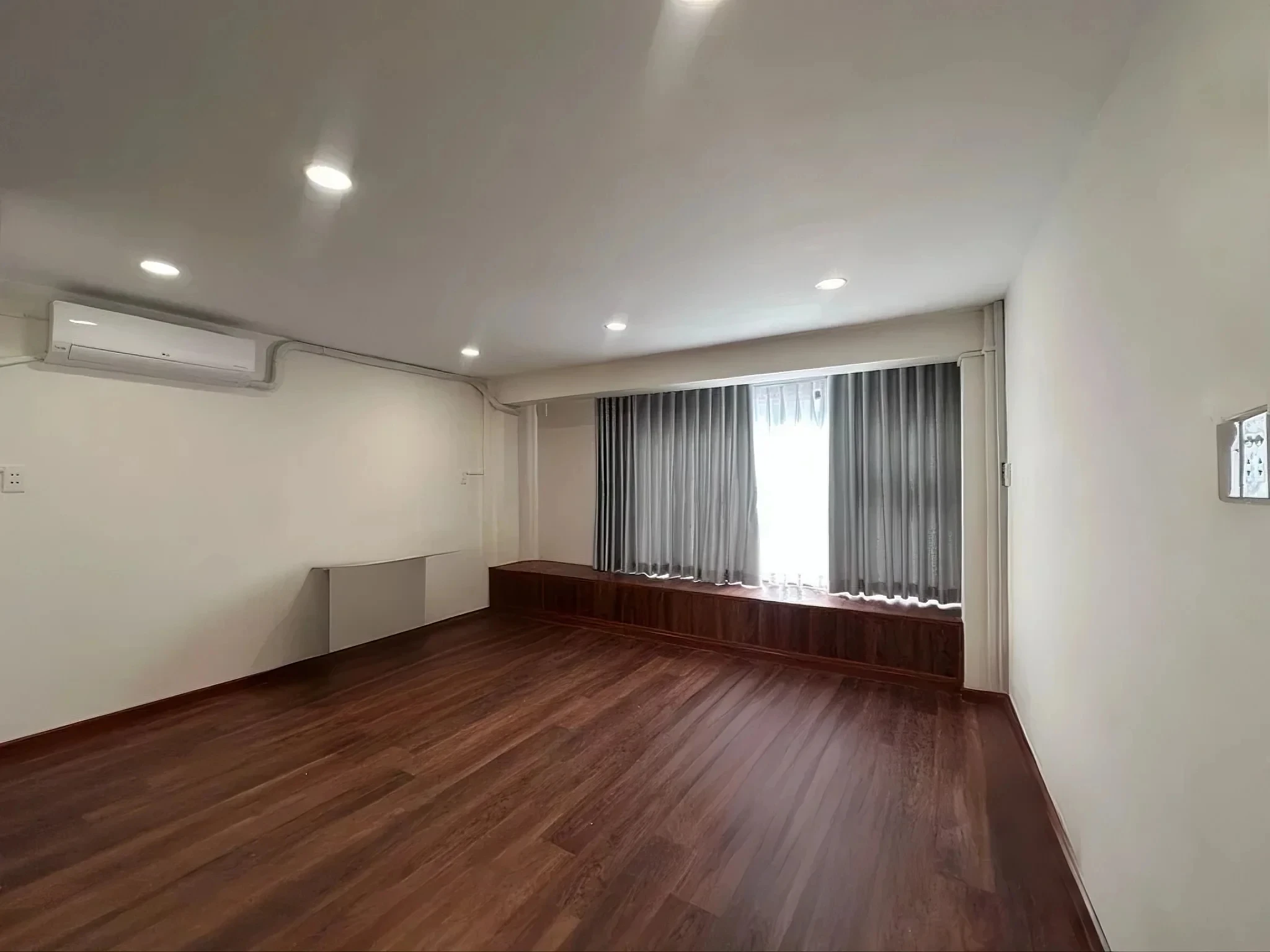 [PHƯỜNG BÀN CỜ] BÁN CĂN GÓC 2 MẶT TIỀN KHU CX ĐÔ THÀNH – 3 TẦNG –CÓ DÒNG TIỀN – GIÁ 11.5 TỶ