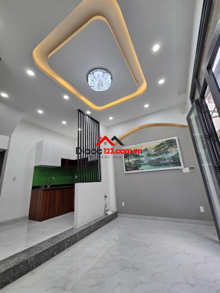 Bán nhà Đẹp Đường Cao Thắng ,phường 02, phú nhuận ,4 tầng,33m2,6 tỷ.