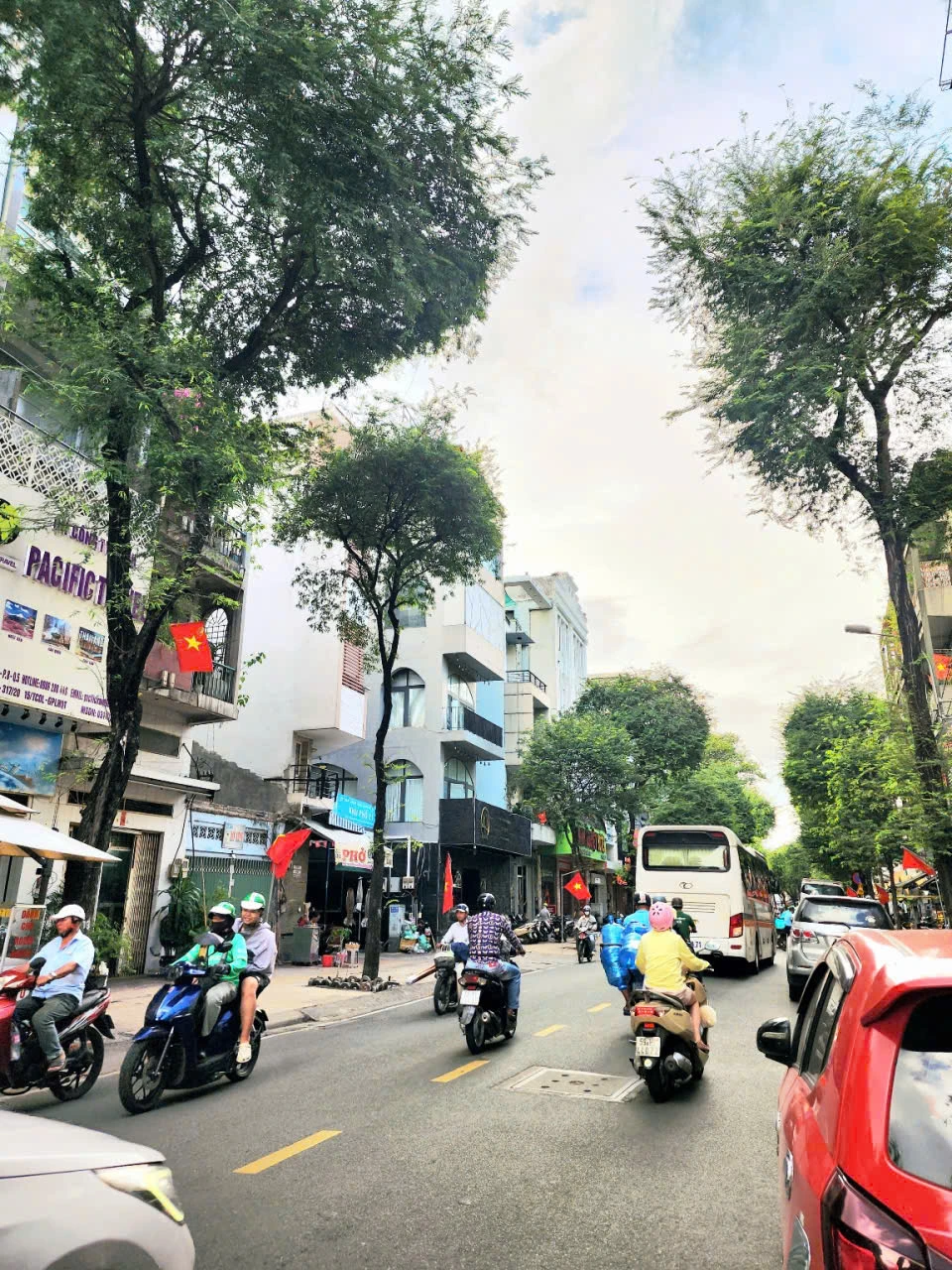 Bán nhà mặt tiền 33 Nguyễn Duy Dương, Phường An Đông, Hồ Chí Minh giá 20 tỷ  900 triệu