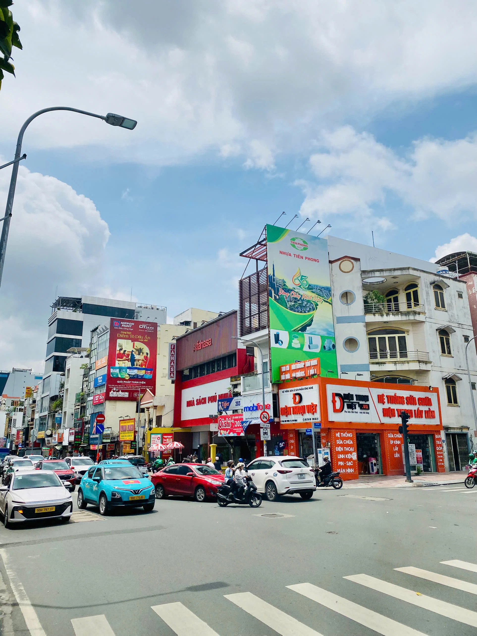 Bán nhà mặt tiền 223 Phan Đình Phùng, Phường Cầu Kiệu, Hồ Chí Minh giá 24 tỷ  500 triệu