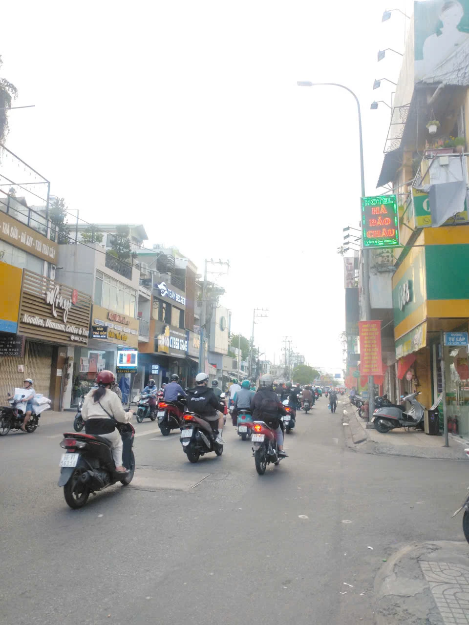 Bán nhà mặt tiền 1075 Cách Mạng Tháng Tám, Phường Tân Sơn Nhất, Hồ Chí Minh giá 18 tỷ  500 triệu