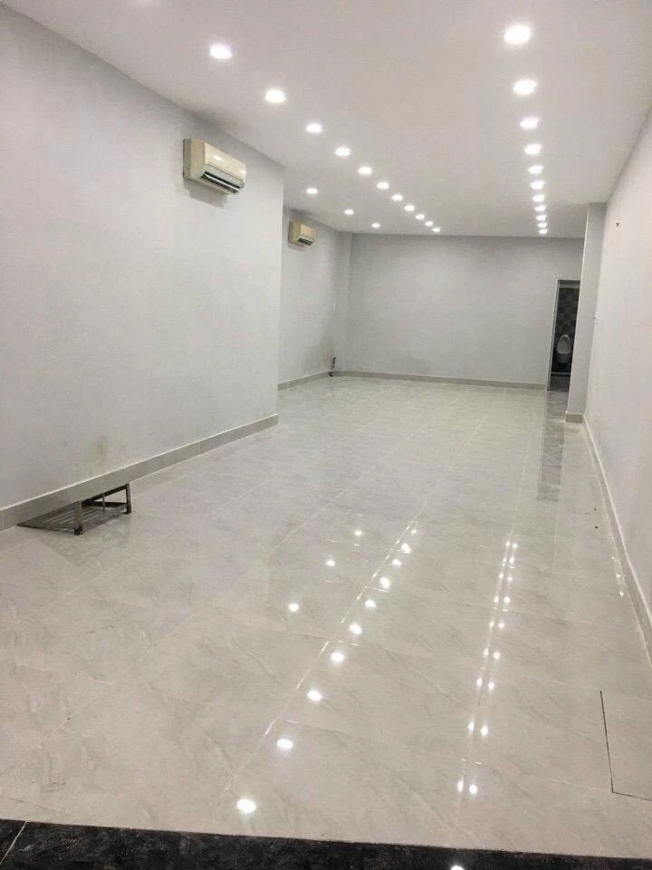 Bán nhà mặt tiền 578 Sư Vạn Hạnh, Phường Hòa Hưng, Hồ Chí Minh giá 21 tỷ