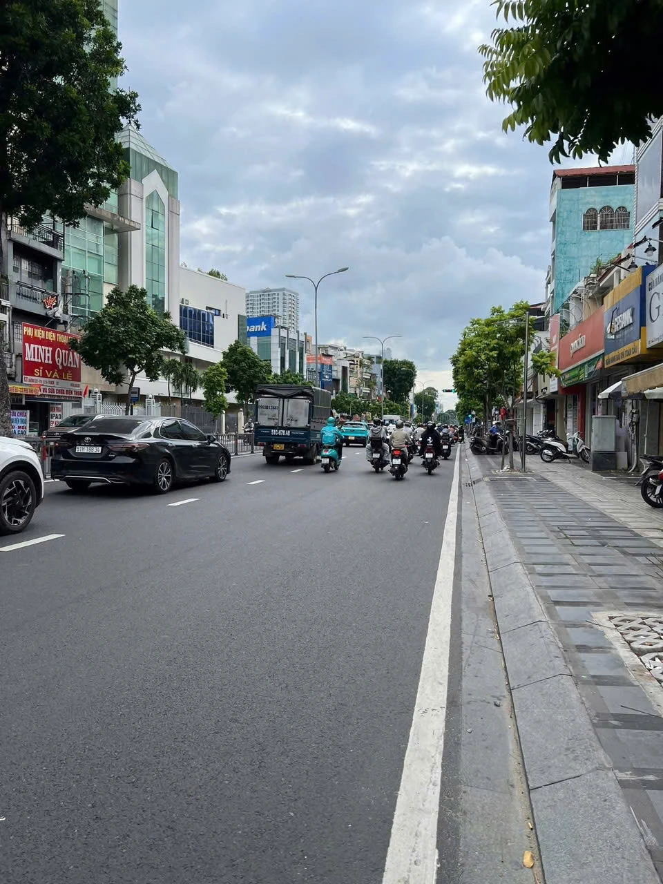 Bán nhà mặt tiền 528, 3 Tháng 2, Phường Hòa Hưng, Hồ Chí Minh giá 37 tỷ