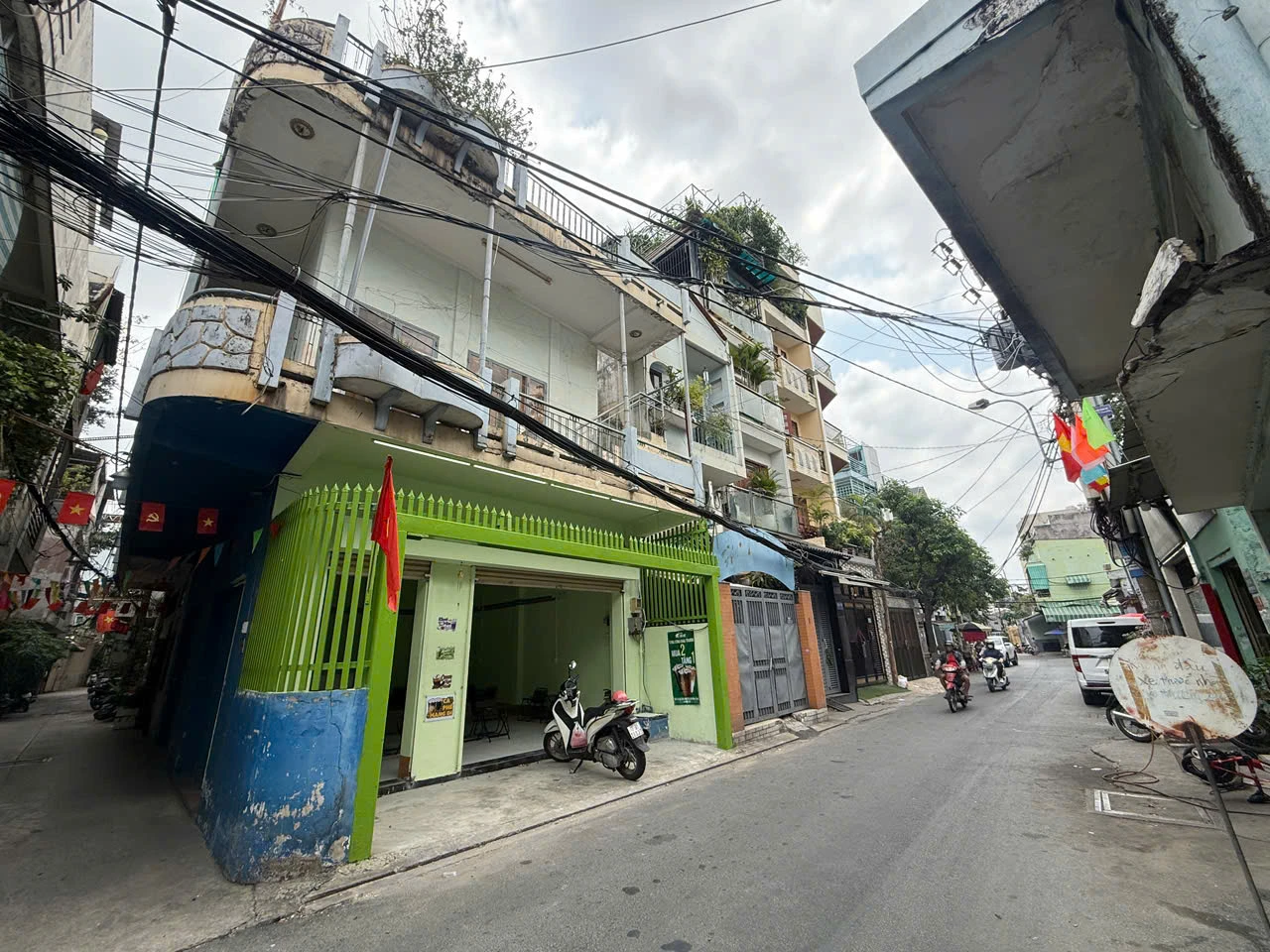 Bán nhà 958/15 Lạc Long Quân, Phường Tân Hòa, Hồ Chí Minh giá 15 tỷ.