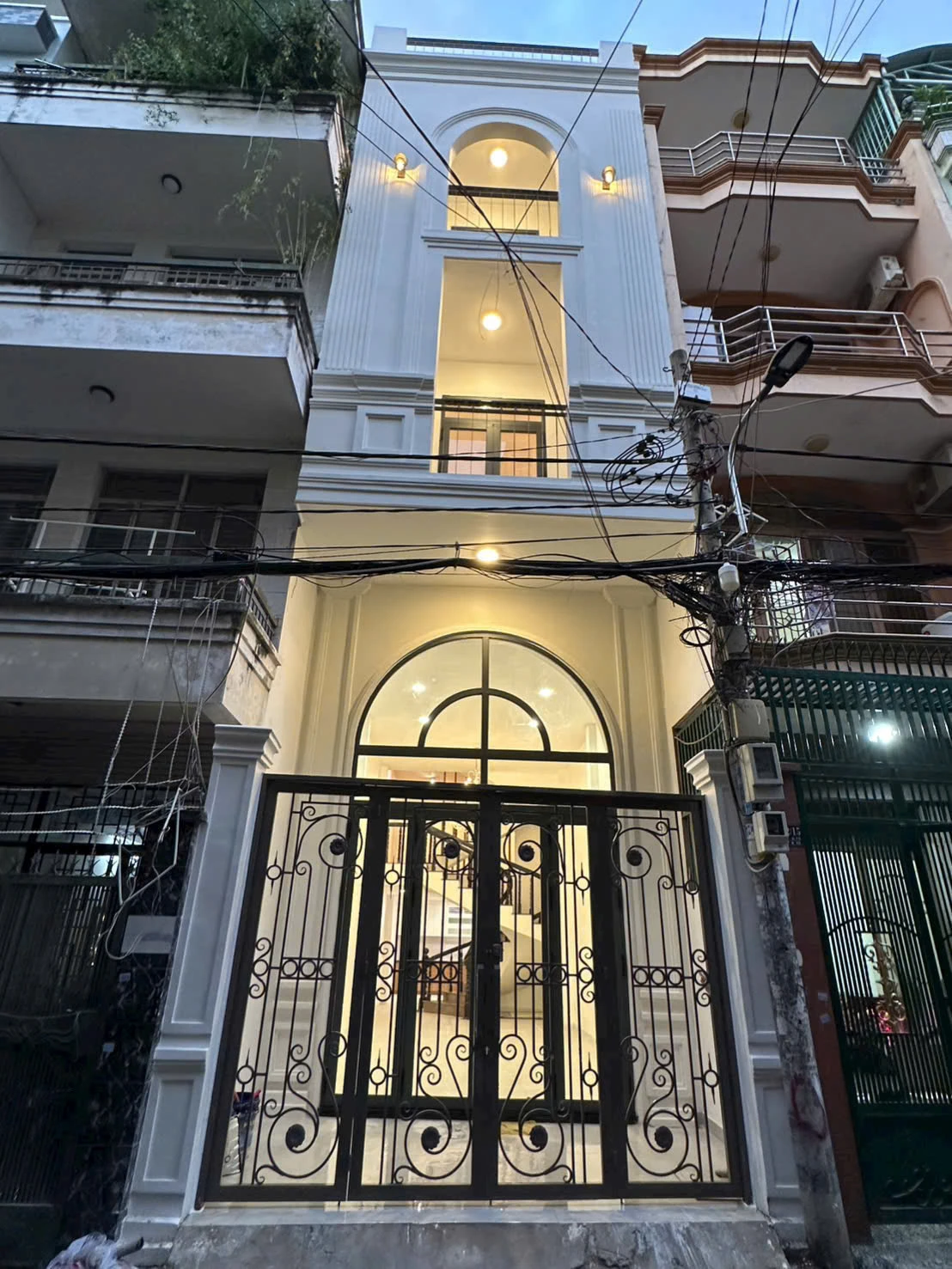 Bán nhà 686/72/13 Cách Mạng Tháng Tám, Phường Tân Sơn Nhất, Tp Hồ Chí Minh giá 15 tỷ  800 triệu