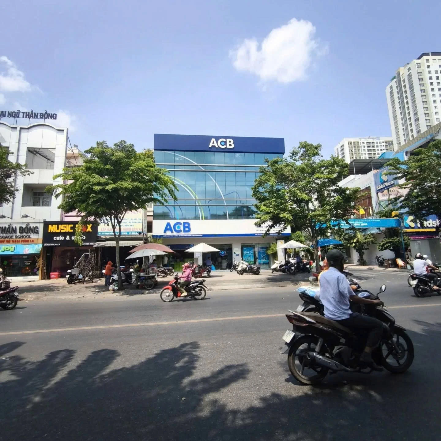 Bán nhà mặt tiền 370 - 372 Đường Phạm Hùng, Phường Chánh Hưng, Tp Hồ Chí Minh giá 55 tỷ