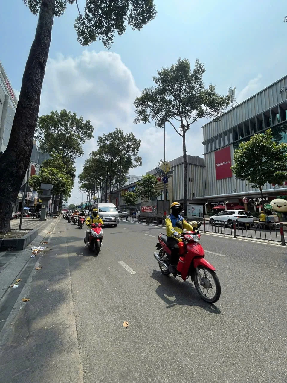 Bán nhà mặt tiền 96 - 98 3 Tháng 2, Phường Hòa Hưng, Tp Hồ Chí Minh giá 115 tỷ