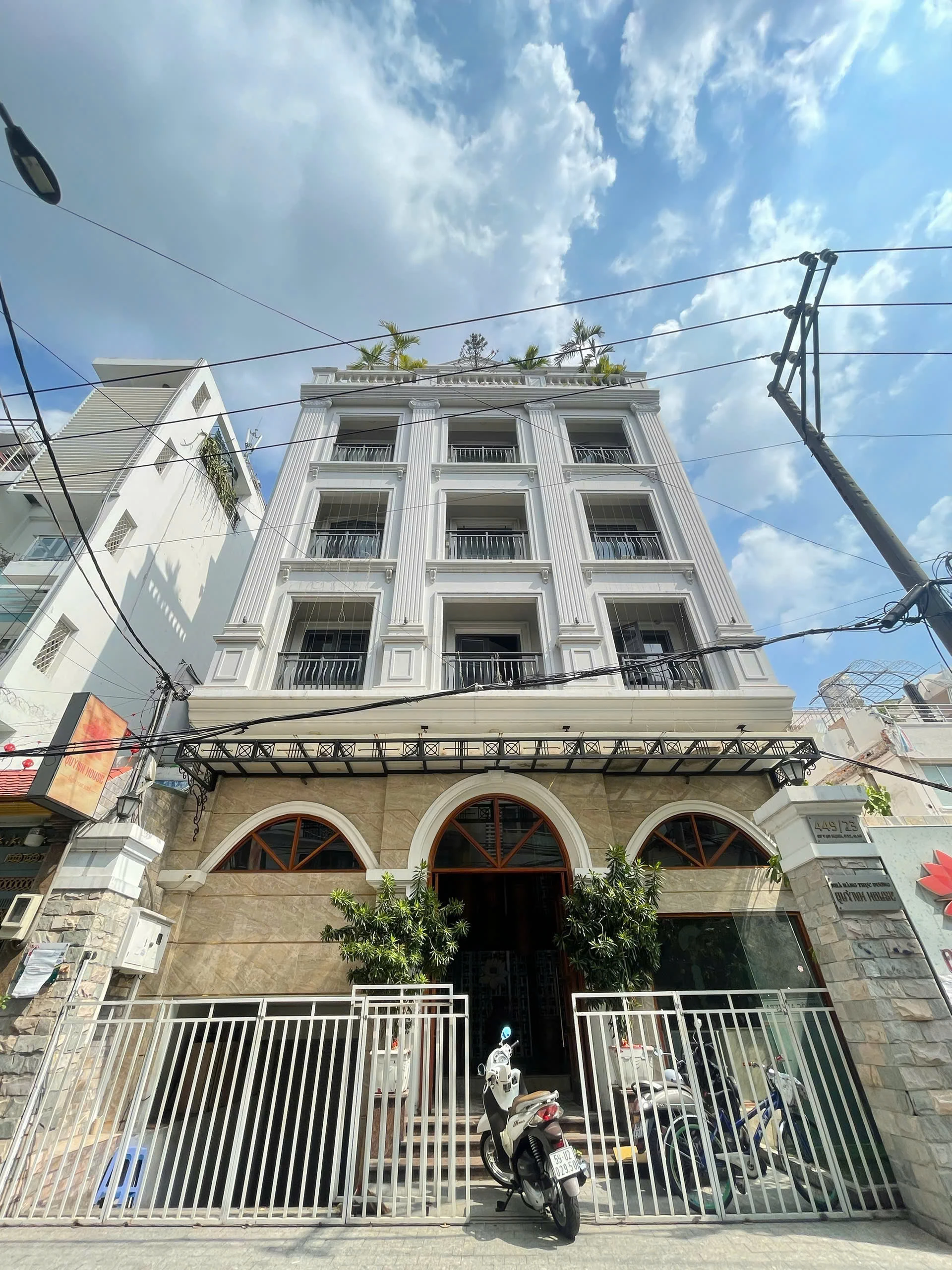 Bán Văn Phòng, Toà Nhà 449/23 Sư Vạn Hạnh, Phường Hòa Hưng, Tp Hồ Chí Minh giá 68 tỷ
