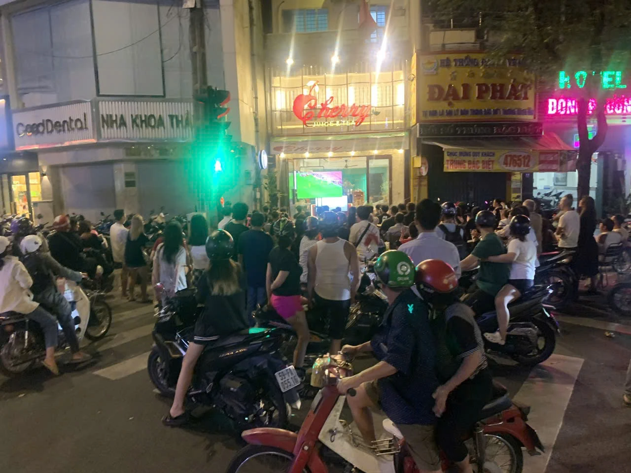 Bán nhà mặt tiền 216 Nguyễn Duy Dương, Phường Vườn Lài, Tp Hồ Chí Minh giá 50 tỷ