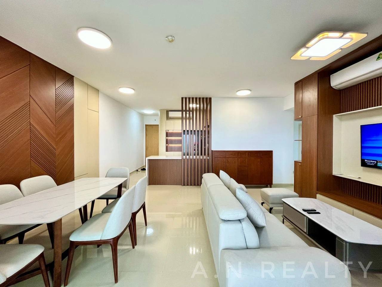 Bán căn hộ chung cư Vista Verde, 02  Phan Văn Đáng, Phường Cát Lái, TP.HCM, giá 125 triệu/m2