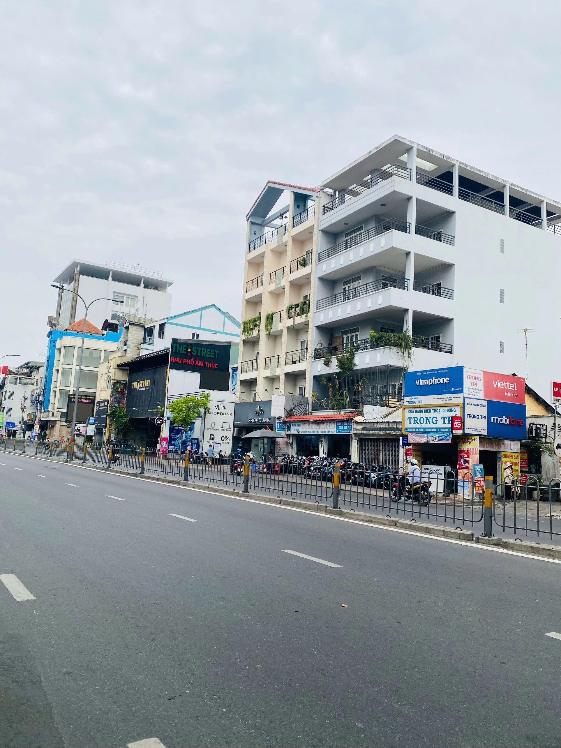 Bán nhà mặt tiền Phan Đăng Lưu, Phường Đức Nhuận, Tp Hồ Chí Minh giá 18 tỷ