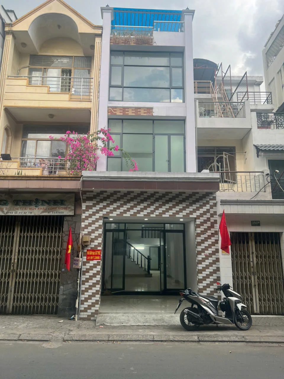 Bán nhà mặt tiền 389 Nguyễn Trọng Tuyển, Phường Tân Sơn Hòa, Tp Hồ Chí Minh giá 19 tỷ  500 triệu