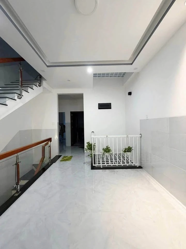 Bán nhà mặt tiền tại Cần Vương, Phường Quy Nhơn Nam, Gia Lai giá 10 tỷ  300 triệu