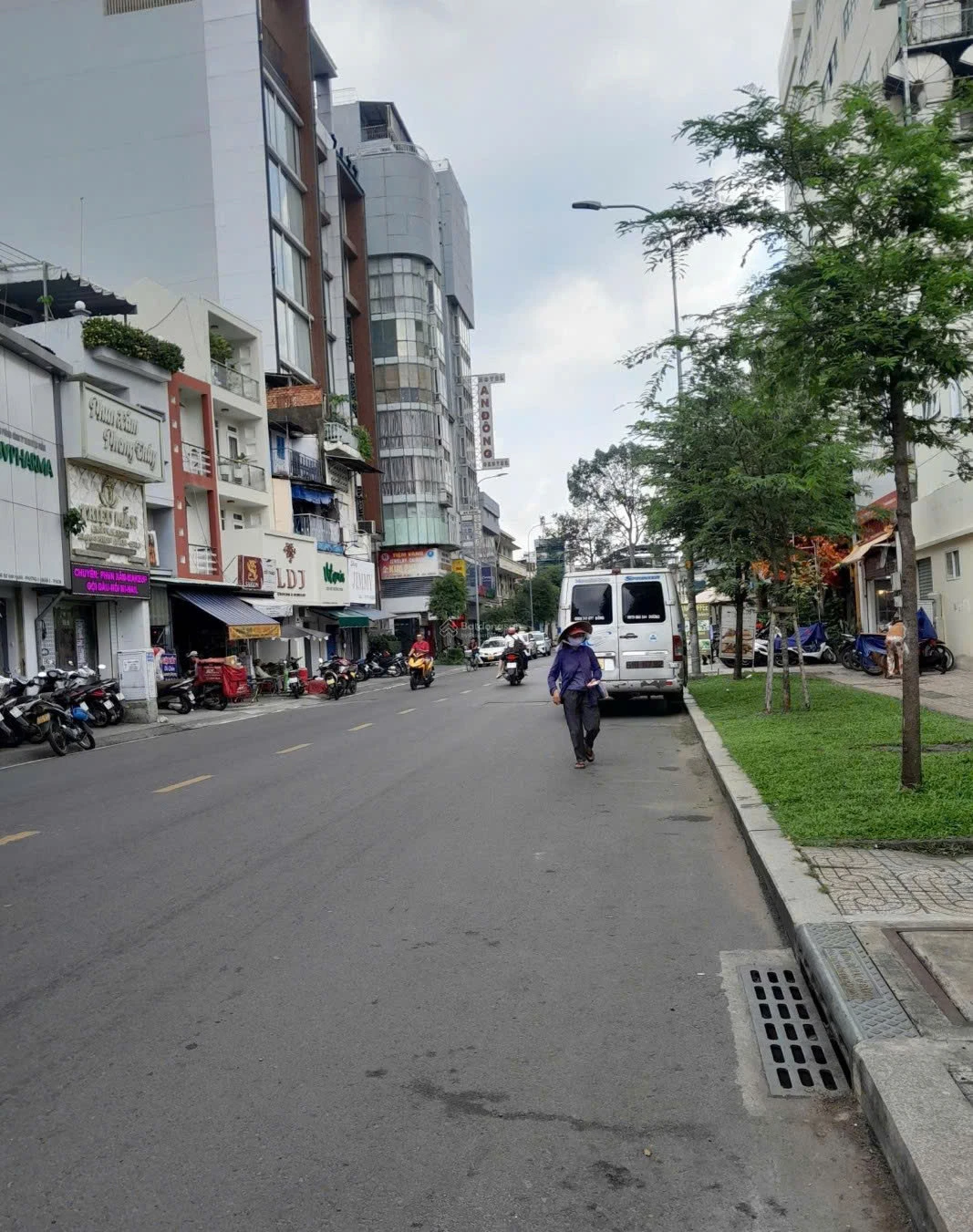 Bán nhà mặt tiền 176 Sư Vạn Hạnh, Phường An Đông, Tp Hồ Chí Minh giá 32 tỷ