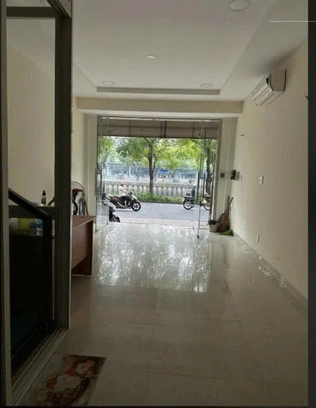 Bán nhà mặt tiền 1188 Trường Sa, Phường Phú Nhuận, Tp Hồ Chí Minh giá 20 tỷ