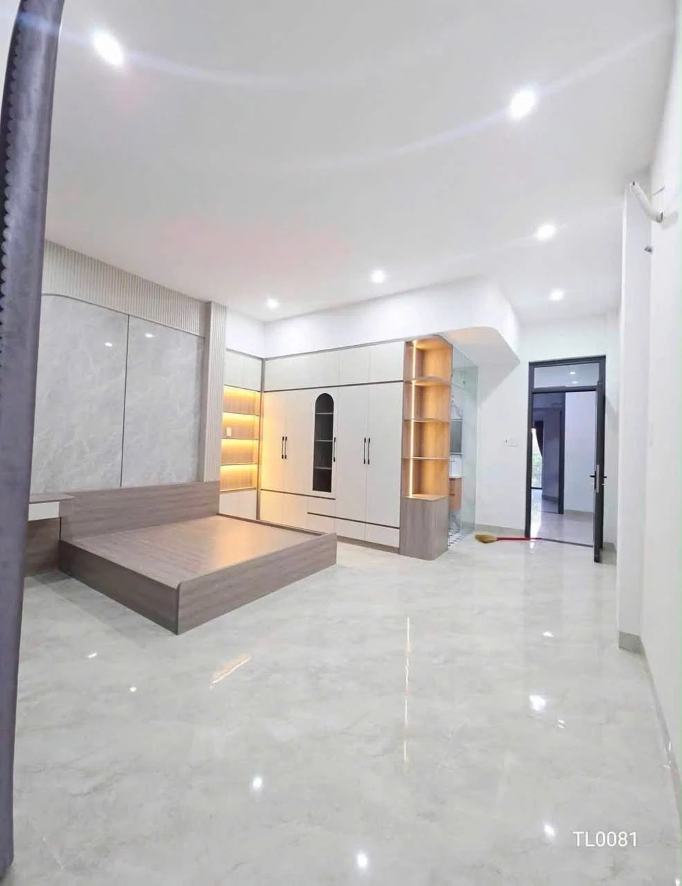 SIÊU PHẨM NHÀ VIP MẶT TIỀN ĐƯỜNG KHU GARA QUYỀN – P. QUY NHƠN NAM