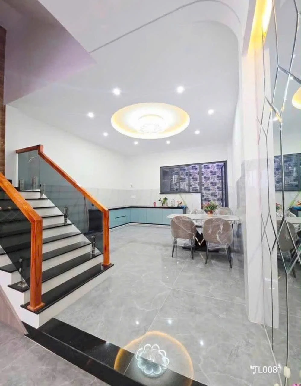 SIÊU PHẨM NHÀ VIP MẶT TIỀN ĐƯỜNG KHU GARA QUYỀN – P. QUY NHƠN NAM