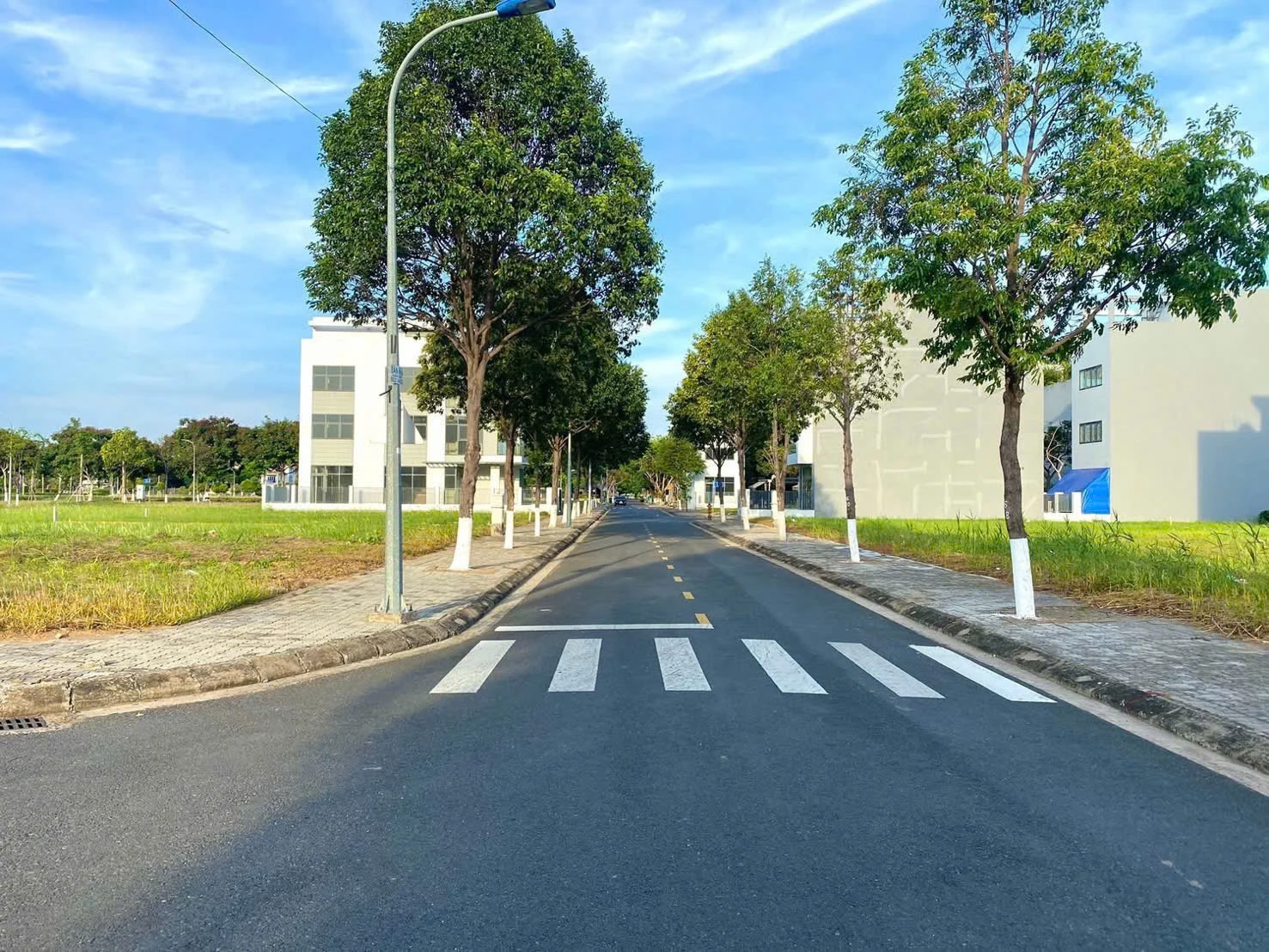 Bán nhà Khu Đô Thị Đông Tăng Long tại Phường Long Phước, Tp Hồ Chí Minh giá 9 tỷ  700 triệu