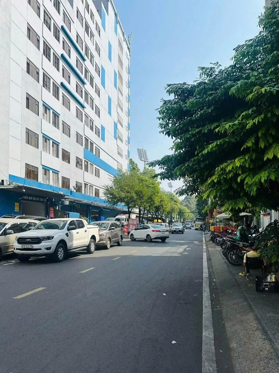 Bán nhà mặt tiền 241 Đào Duy Từ, Phường Diên Hồng, Tp Hồ Chí Minh giá 27 tỷ
