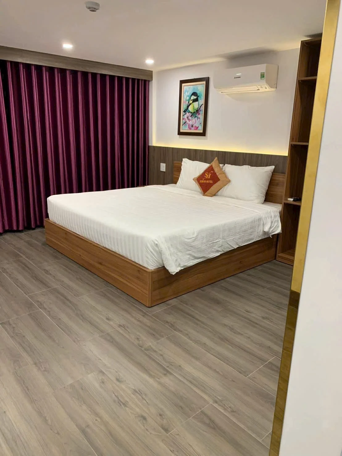 BÁN KHÁCH SẠN 8 TẦNG KHU GHỀNH RÁNG – TRUNG TÂM TP QUY NHƠN