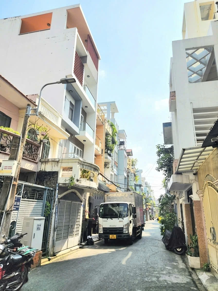 Bán nhà riêng 305/58 Lê Văn Sỹ, Phường Tân Sơn Hòa, Tp Hồ Chí Minh giá 15 tỷ
