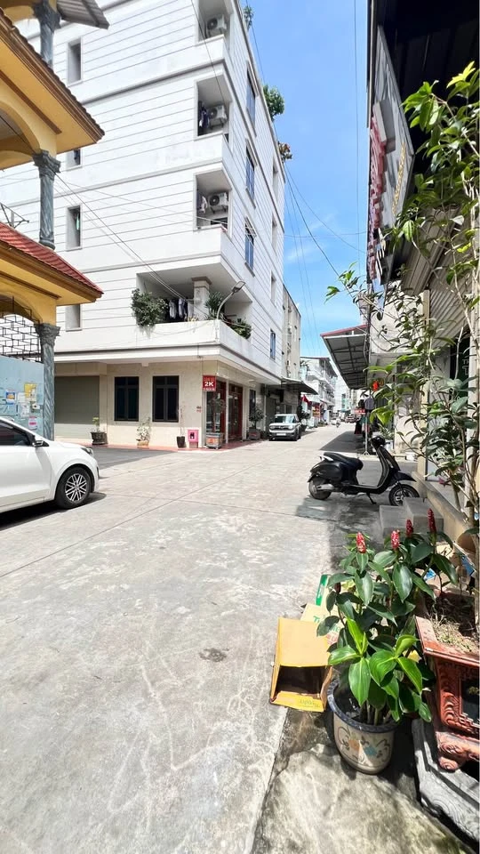 Bán đất 123 m2 Tặng nhà 2 tầng Tại chợ Móng - Tiên Du -Bắc Ninh.