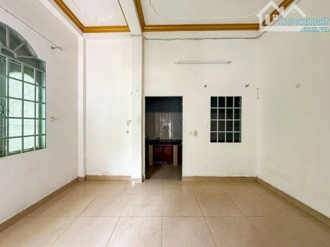 Bán nhà mặt tiền 126 Hồ Bá Kiện, Phường Hòa Hưng, Tp Hồ Chí Minh giá 17 tỷ