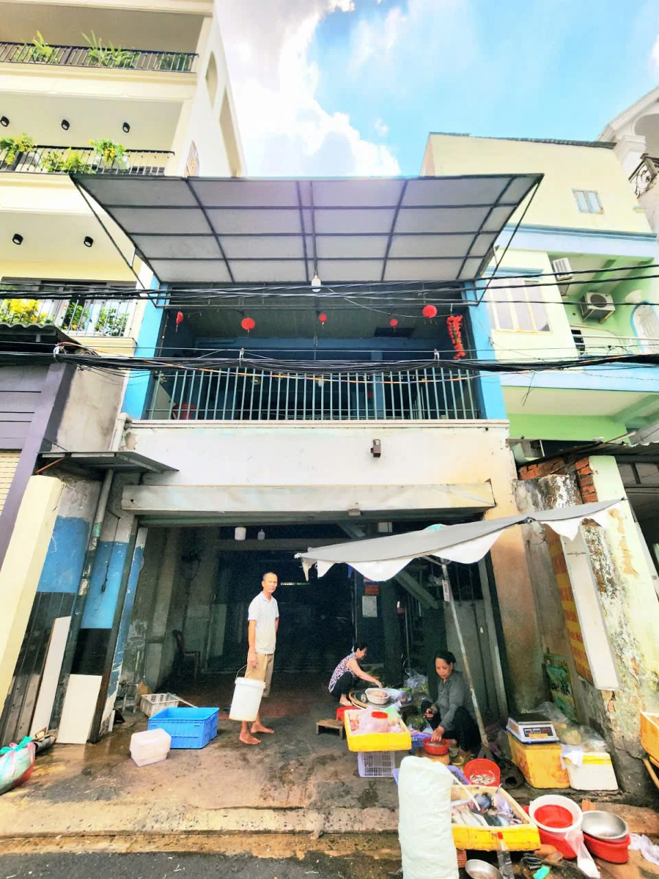Bán nhà mặt tiền 90 Hiệp Nhất, Phường Tân Sơn Nhất, Tp Hồ Chí Minh giá 18 tỷ.