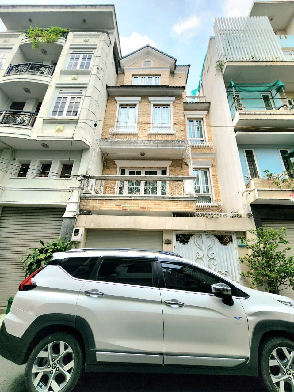 Bán Biệt thự 23/23 Đường C1, Phường Tân Bình, Tp Hồ Chí Minh giá 21 tỷ  500 triệu