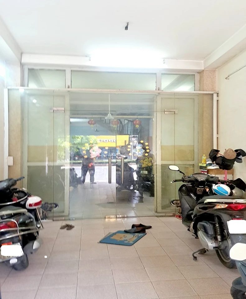 Bán nhà mặt tiền KD Cộng Hoà, P13, Tân Bình, 80m2, 3 tầng, giá mểm, hiếm nhà MT bán