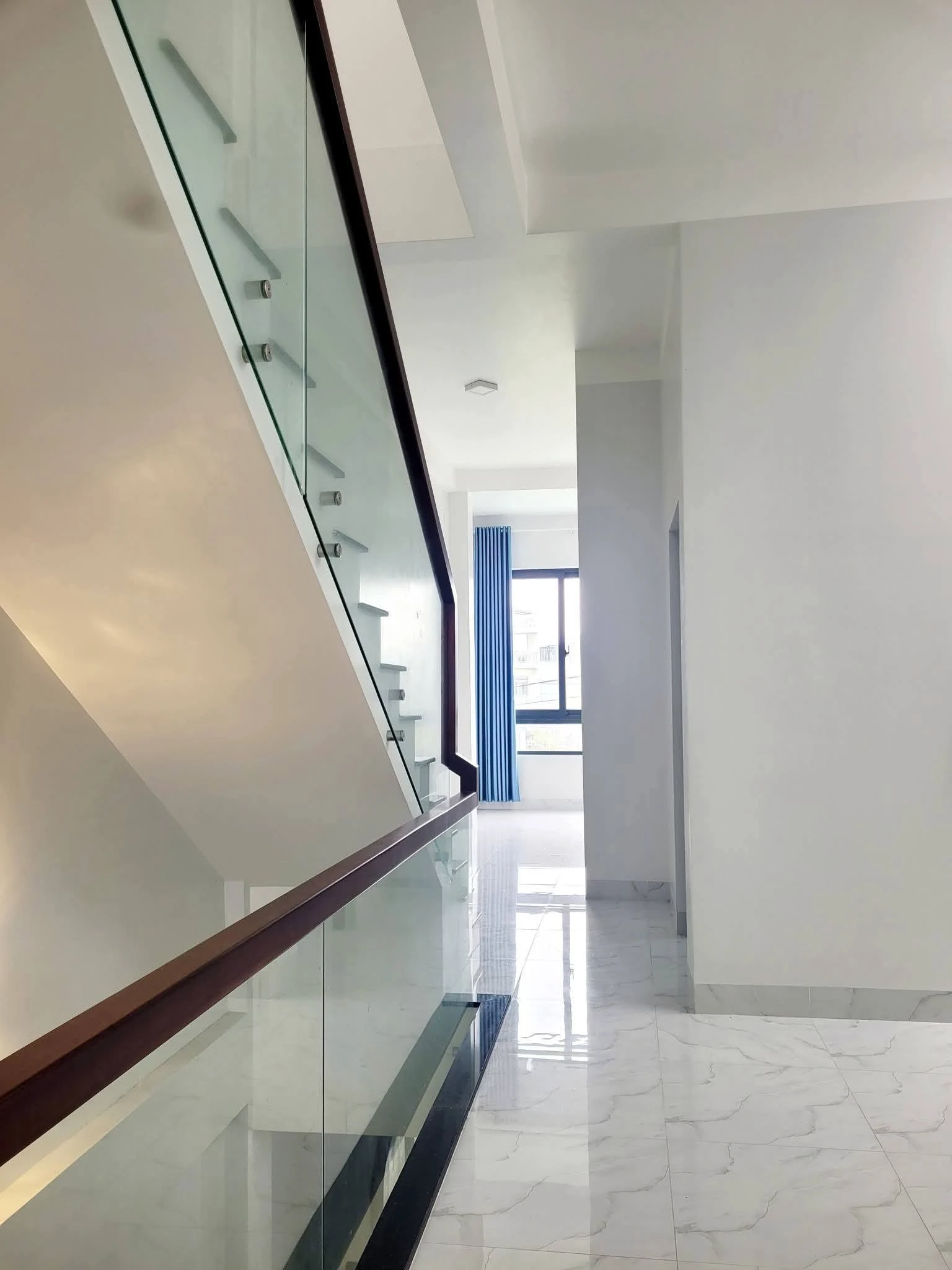 BÁN NHÀ 2 MÊ ĐẸP ĐỐI DIỆN CÔNG VIÊN – KV6 P. NHƠN BÌNH (QUY NHƠN ĐÔNG)