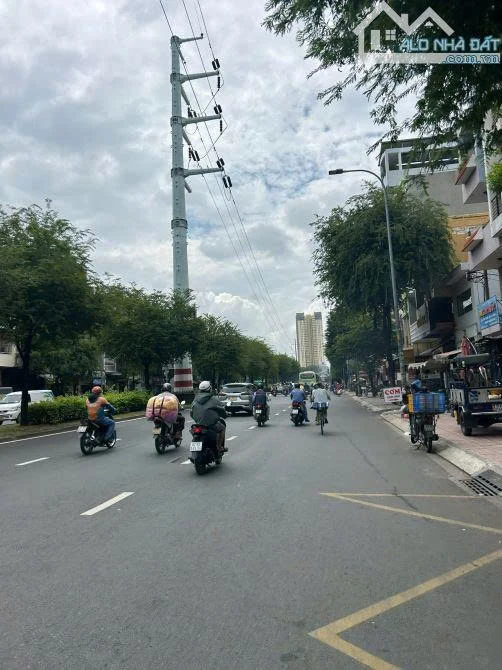 Bán nhà mặt tiền 639 - 641 Hồng Bàng, Phường Bình Tây, Tp Hồ Chí Minh giá 60 tỷ