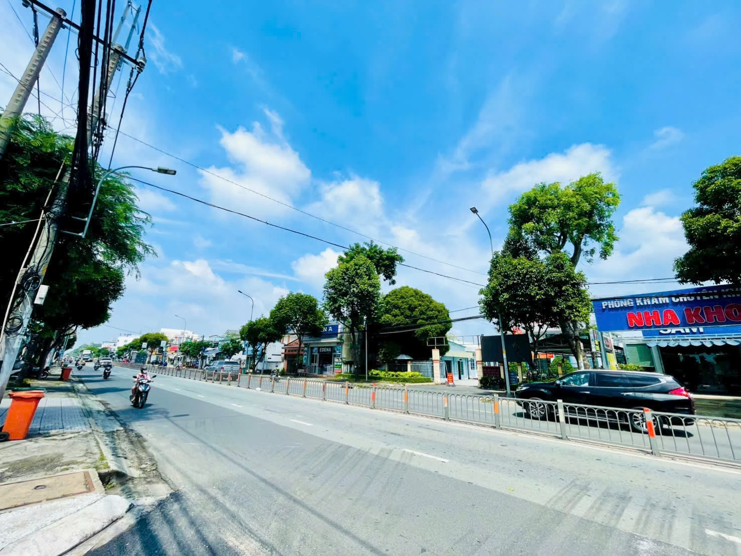 Chính Chủ bán gấp lô đất 2 mặt tiền đường kinh doanh mua bán ổn định, 11 x 22 (260m2).Giá 620 Trieu
