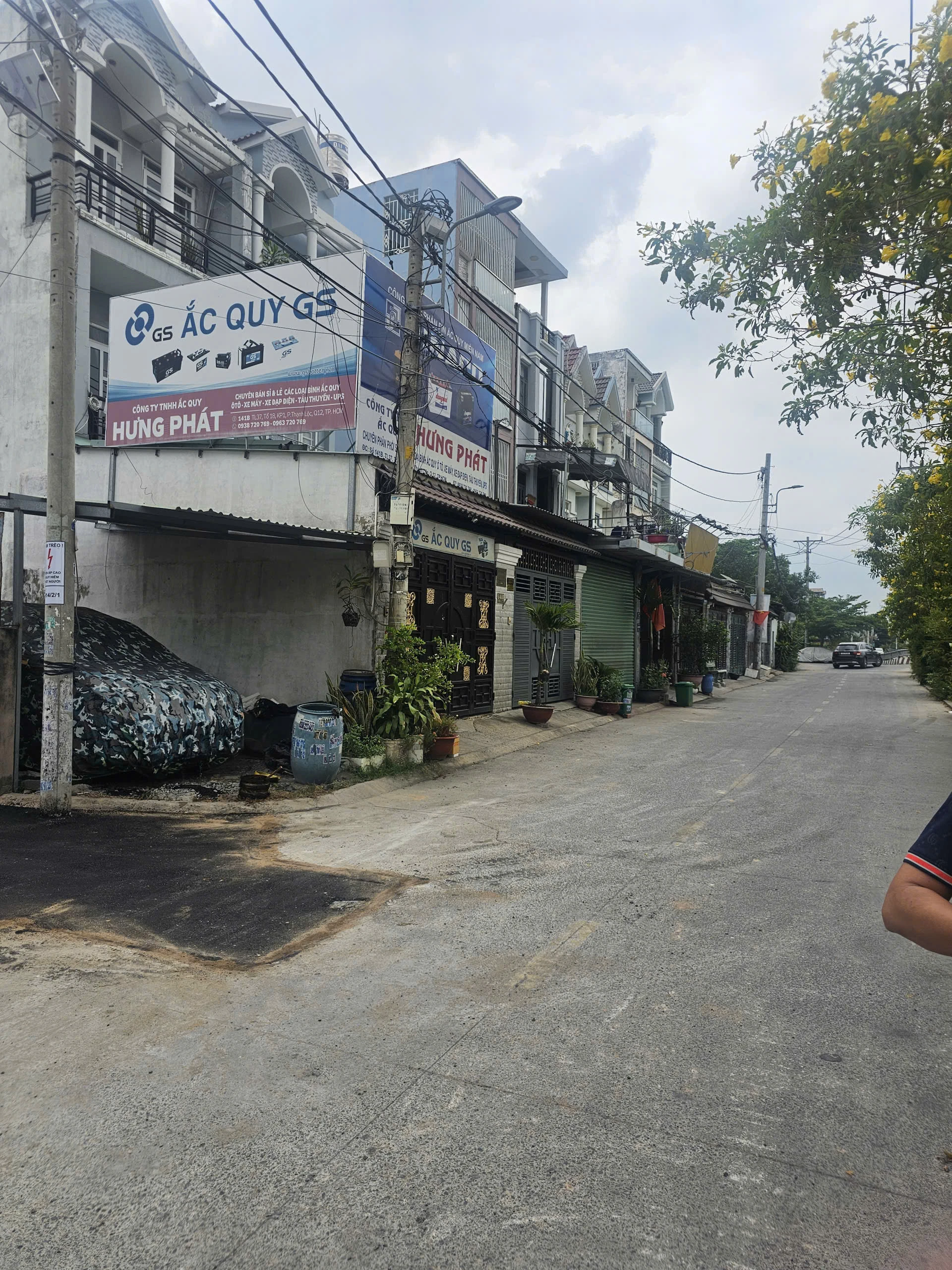 Bán lô góc 2 mặt tiền khu biệt thư view kênh đẹp và cực kỳ mát mẻ giá rẻ nhất khu vực  Q12 4 tỷ 350