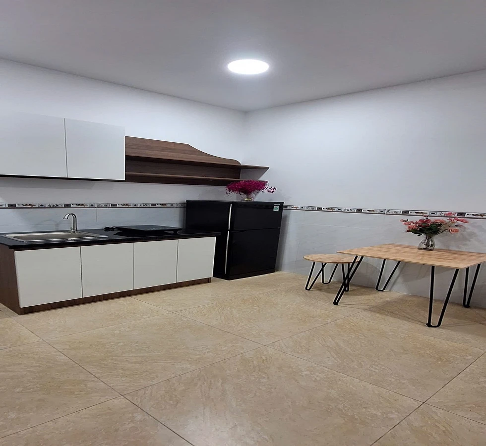 Bán CHDV HXH 2 mặt hẻm, Phạm Văn Bạch, P. Tân Sơn, TP HCM, 95m2, 6 tầng, thang máy
